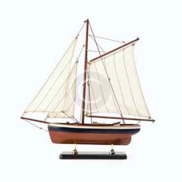 Retro yacht model